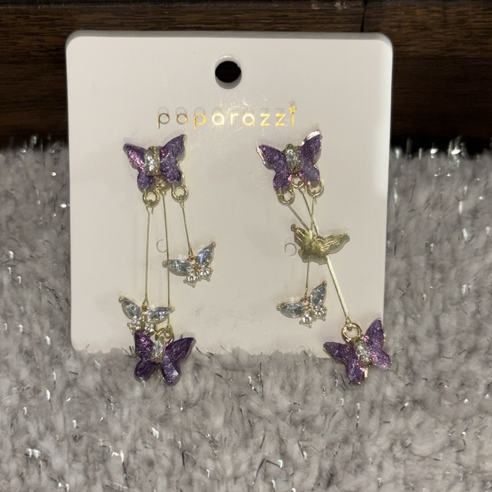 Beautiful dangly, butterfliesy earrings! - Picture 3 of 3
